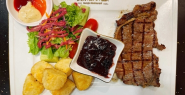 Thăn bò Hokubee sốt dâu tằm