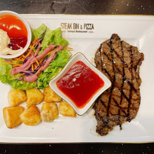 Thăn bò Hokubee sốt chua cay