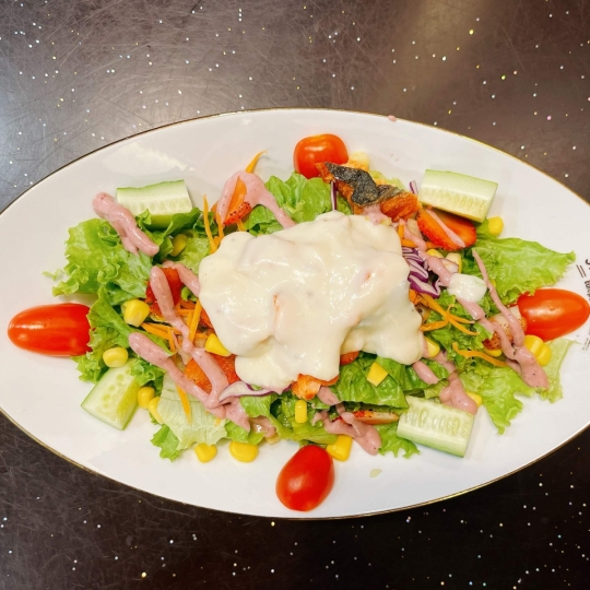 Salad cá ngừ bbq